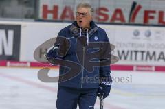 DEL - Eishockey - ERC Ingolstadt - Saison 2017/2018 - Erstes Training mit dem neuen Trainer Doug Shedden - Doug Shedden gibt Anweisungen - Foto: Meyer Jürgen
