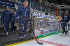 DEL - Eishockey - ERC Ingolstadt - Saison 2017/2018 - Erstes Training mit dem neuen Trainer Doug Shedden - Doug Shedden geht das erste Mal auf das Eis in der SaturnArena - Foto: Meyer Jürgen
