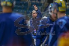 DEL - Eishockey - ERC Ingolstadt - Saison 2017/2018 - Erstes Training mit dem neuen Trainer Doug Shedden - Doug Shedden gibt Anweisungen - Foto: Meyer Jürgen