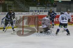 DEL - Eishockey - Saison 2018/2019 - ERC Ingolstadt - Eisbären Berlin - Kevin Poulin Torwart (#40 Berlin) - Vili Sopanen (#22 ERCI) - Foto: Meyer Jürgen