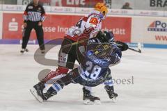 DEL - Eishockey - Saison 2018/2019 - ERC Ingolstadt - Fischtown Pinguins - Garbutt Ryan (#28 ERCI) - Curtis Gedig (#29 Bremerhaven) - Foto: Meyer Jürgen