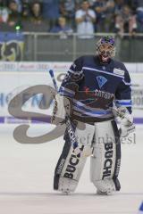 DEL - Eishockey - Saison 2018/2019 - ERC Ingolstadt - Fischtown Pinguins - Jochen Reimer (#32Torwart ERCI) bedankt sich bei den Fans - jubel - Foto: Meyer Jürgen