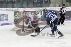 DEL - Eishockey - Saison 2018/2019 - ERC Ingolstadt - Adler Mannheim - Tim Wohlgemuth (#33 ERCI) - Chet Pickard Torwart (#34 Mannheim) - Foto: Meyer Jürgen