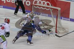 DEL - Eishockey - Saison 2018/2019 - ERC Ingolstadt - Augsburger Panther - Garbutt Ryan (#28 ERCI) - Olivier Roy Torwart (#31 Augsburg) - Foto: Meyer Jürgen