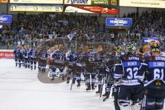 DEL - Eishockey - Saison 2018/2019 - ERC Ingolstadt - Fischtown Pinguins - Handshake mit Bremerhaven - Fans - Foto: Meyer Jürgen