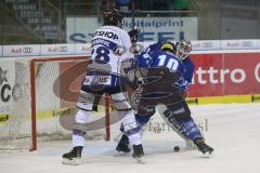 DEL - Eishockey - ERC Ingolstadt - Straubing Tigers - Kampf um den Puck, Torwart Timo Pielmeier (ERC 51) Ville Kaistinen (ERC 10) Antoine Laganiere (28 Straubing)