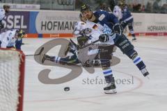 DEL - Eishockey - Saison 2018/2019 - ERC Ingolstadt - Düsseldorfer EG - Dustin Friesen (#14 ERCI) beim warm machen - Foto: Meyer Jürgen