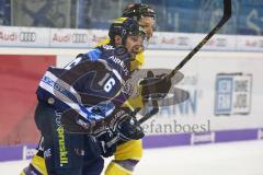 DEL - Eishockey - ERC Ingolstadt - Krefeld Pinguine - Brett Olson (ERC 16)