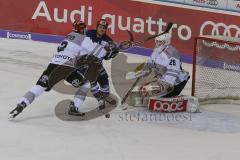 DEL - Eishockey - Saison 2018/2019 - ERC Ingolstadt - Kölner Haie - Mike Collins (#13 ERCI) - Gustaf Wesslau Torwart (#29 Köln) - Benno Schmitz (#2 Köln) - Foto: Meyer Jürgen