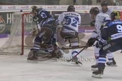 DEL - Eishockey - Saison 2018/2019 - ERC Ingolstadt - Straubing Tigers - Zatkoff Jeffrey Torwart (#37 Straubing) - Patrick Cannone (#12 ERCI) - Brandt Marcel (#92 Straubing) - Foto: Meyer Jürgen