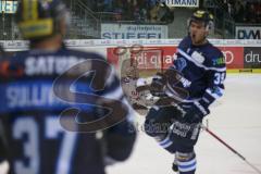 DEL - Eishockey - Saison 2018/2019 - ERC Ingolstadt - Fischtown Pinguins - Tomas Pöpperle Torwart (#42 Bremerhaven) - David Elsner (#61 ERCI) - Thomas Greilinger (#39 ERCI) - Der 1:0 Führungstreffer durch David Elsner (#61 ERCI) - jubel - Foto: Meyer Jürg