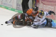 DEL - Eishockey - Saison 2018/2019 - ERC Ingolstadt - Grizzlys Wolfsburg - Joachim Ramoser (#47 ERCI) - Björn Krupp (#44 Wolfsburg) - Foto: Meyer Jürgen