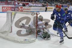 DEL - Eishockey - Saison 2018/2019 - ERC Ingolstadt - Augsburger Panther - Mike Collins (#13 ERCI) trifft zum 2:2 Ausgleichstreffer - Olivier Roy Torwart (#31 Augsburg) - jubel - Foto: Meyer Jürgen