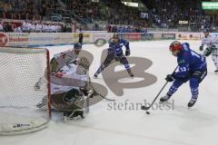 DEL - Eishockey - Saison 2018/2019 - ERC Ingolstadt - Augsburger Panther - Mike Collins (#13 ERCI) trifft zum 2:2 Ausgleichstreffer - Olivier Roy Torwart (#31 Augsburg) - jubel - Foto: Meyer Jürgen