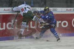 DEL - Eishockey - Saison 2018/2019 - ERC Ingolstadt - Augsburger Panther - Jerry D´Àmigo (#9 ERCI) - Steffen Tölzer (#13 Augsburg) - Foto: Meyer Jürgen