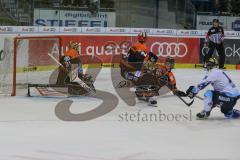 DEL - Eishockey - Saison 2018/2019 - ERC Ingolstadt - Grizzlys Wolfsburg - Der 1:1 Ausgleichstreffer durch Tyler Kelleher (#19 ERCI) - jubel - Jerry Kuhn Torwart (#35 Wolfsburg) - Foto: Meyer Jürgen