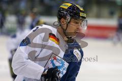 DEL - Eishockey - Saison 2018/2019 - ERC Ingolstadt - Iserlohn Roosters - Fabio Wagner (#5 ERCI) beim warm machen - Foto: Meyer Jürgen