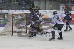 DEL - Eishockey - Saison 2018/2019 - ERC Ingolstadt - Eisbären Berlin - Der 1:1 Ausgleichstreffer durch Tyler Kelleher (#19 ERCI)  - Kevin Poulin Torwart (#40 Berlin) - jubel - Laurin Braun (#91 ERCI) - Maxilian Adam (#5 Berlin) - Foto: Meyer Jürgen