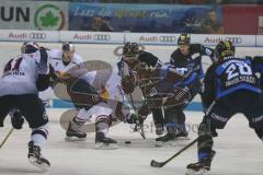 DEL - Eishockey - Saison 2018/2019 - ERC Ingolstadt - Red Bull München - Darin Olver (#40 ERCI) beim Bully - Foto: Meyer Jürgen