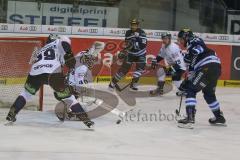 DEL - Eishockey - Saison 2018/2019 - ERC Ingolstadt - Eisbären Berlin - Brett Olson (#16 ERCI) mit mit einer Torchance - Kevin Poulin Torwart (#40 Berlin) - Foto: Meyer Jürgen