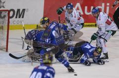 DEL - Eishockey - Saison 2018/2019 - ERC Ingolstadt - Augsburger Panther - Timo Pielmeier (#51Torwart ERCI) - Simon Schütz (#97 ERCI) - Benedikt Kohl (#34 ERCI) - Foto: Meyer Jürgen