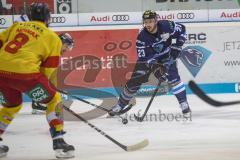 DEL - Eishockey - ERC Ingolstadt - Düsseldorf EG - Maury Edward (ERC 23) Marco Nowak (Nr.8, Duesseldorfer EG)