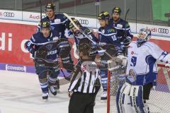 DEL - Eishockey - Saison 2018/2019 - ERC Ingolstadt - Straubing Tigers - Der 4:3 Treffer durch Thomas Greilinger (#39 ERCI) - jubel - Zatkoff Jeffrey Torwart (#37 Straubing) - Foto: Meyer Jürgen