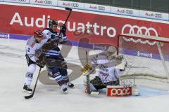DEL - Eishockey - Saison 2018/2019 - ERC Ingolstadt - Kölner Haie - Gustaf Wesslau Torwart (#29 Köln) - Timo Pielmeier (#51Torwart ERCI) - Benno Schmitz (#2 Köln) - Foto: Meyer Jürgen