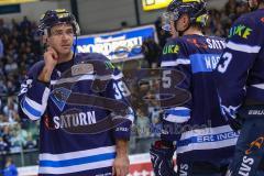 DEL - Eishockey - ERC Ingolstadt - Düsseldorf EG - Spiel ist aus, ERC Sieg 1:0, Fans Ehrenrunde, Thomas Greilinger (ERC 39)