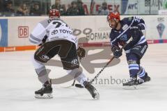 DEL - Eishockey - ERC Ingolstadt - Kölner Haie - PlayOff VF - Spiel 6 - Pascal Zerressen (27 Köln) Schuß Thomas Greilinger (ERC 39)