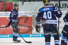 DEL - Eishockey - ERC Ingolstadt - Kölner Haie - PlayOff VF - Spiel 4 - Tim Wohlgemuth (ERC 33)trifft zum 1:0 Tir, gegen Torwart Gustaf Wesslau (29 Köln) Jubel