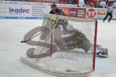 DEL - Eishockey - Saison 2018/2019 - ERC Ingolstadt - Kölner Haie - Gustaf Wesslau Torwart (#29 Köln) - Thomas Greilinger (#39 ERCI) - Foto: Meyer Jürgen