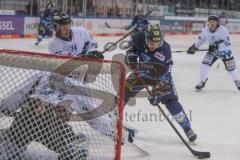 DEL - Eishockey - Saison 2019/20 - ERC Ingolstadt - Black Wings Linz - Kris Foucault (#81 ERCI) zum 4:3 Führungstreffer - jubel - David Kickert Torwart Linz - Foto: Jürgen Meyer
