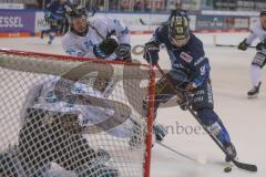 DEL - Eishockey - Saison 2019/20 - ERC Ingolstadt - Black Wings Linz - Kris Foucault (#81 ERCI) zum 4:3 Führungstreffer - jubel - David Kickert Torwart Linz - Foto: Jürgen Meyer
