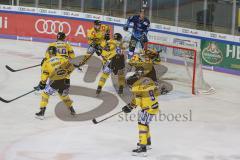 DEL - Eishockey - Saison 2019/20 - ERC Ingolstadt - Krefeld Pinguine - Der 1:0 Führungstreffer durch Hans Detsch (#89 ERCI) jubel - Jussi Rynnäs Torwart (#40 Krefeld) - Foto: Jürgen Meyer