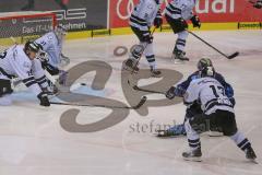 DEL - Eishockey - Saison 2019/20 - ERC Ingolstadt - Nürnberg Ice Tigers - Der 1:4 Treffer durch Matt Bailey (#22 ERCI) - Niklas Treutle Torwart (#31 Nürnberg) - jubel - Foto: Jürgen Meyer