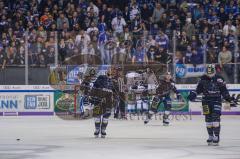 DEL - Eishockey - ERC Ingolstadt - EHC Straubing - 2:2 Ausgleich Ingolstadt lässt die Köpfe hängen, Brett Findlay (#19 ERC) Matt Bailey (#22 ERC)