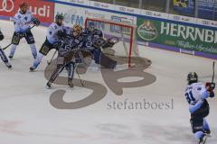 DEL - Eishockey - Saison 2019/20 - ERC Ingolstadt - Iserlohn Roosters - Kris Foucault (#81 ERCI) - Jenike Andreas Torwart (#92 Iserlohn) - Foto: Jürgen Meyer