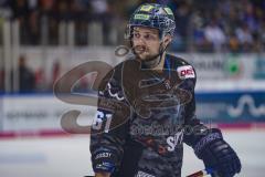 DEL - Eishockey - ERC Ingolstadt - EHC Straubing - David Elsner (ERC 61)