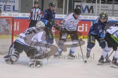 DEL - Eishockey - Saison 2019/20 - ERC Ingolstadt -  Straubing Tigers - Jeff Zatkoff Torwart Straubing - Colin Smith (#88 ERCI) - Foto: Jürgen Meyer