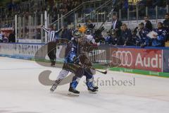 Im Bild: Jerry D´Amigo (#9 ERC) und Jan Urbas (#9 Bremerhafen)

Eishockey - Herren - DEL - Saison 2019/2020, Spiel 8 - 4.10.2019 -  ERC Ingolstadt - Fischtowns Pinguins - Foto: Ralf Lüger