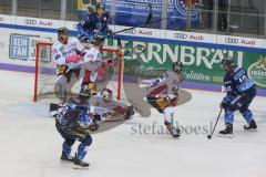DEL - Eishockey - Saison 2019/20 - ERC Ingolstadt -  Eisbären Berlin - Ville Koistinen (#10 ERCI) - Sebastian Dahm Torwart (#32 Berlin) - Lukas Reichel (#44 Berlin) - Foto: Jürgen Meyer