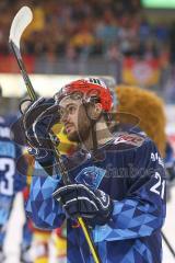 DEL - Eishockey - Saison 2019/20 - ERC Ingolstadt - Düsseldorfer EG - Wayne Simpson (#21 ERCI) bedankt sich bei den Fans - Foto: Jürgen Meyer