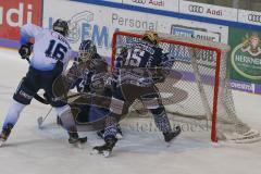 DEL - Eishockey - Saison 2019/20 - ERC Ingolstadt - Iserlohn Roosters - Brett Olson (#16 ERCI) - Jenike Andreas Torwart (#92 Iserlohn) - Buschmann Erik (#15 Iserlohn) - Foto: Jürgen Meyer