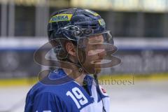 DEL - Eishockey - Saison 2019/20 - ERC Ingolstadt - Iserlohn Roosters - Findlay Brett (#19 ERCI) beim warm machen - Foto: Jürgen Meyer