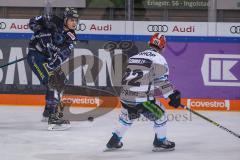 DEL - Eishockey - ERC Ingolstadt - EHC Straubing - Tim Wohlgemuth (ERC 33)