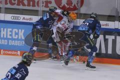 DEL - Eishockey - Saison 2019/20 - ERC Ingolstadt - Fishtown Pinguins - Tim Wohlgemuth (#33 ERCI) - Fabio Wagner (#5 ERCI) - Foto: Jürgen Meyer