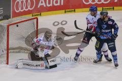 DEL - Eishockey - Saison 2019/20 - ERC Ingolstadt - Adler Mannheim - Maury Edwards (#23 ERCI) mit dem 2:2 Ausgleichstreffer  - Dennis Endras Torwart (#44 Mannheim) - Brett Olson (#16 ERCI) - Foto: Jürgen Meyer