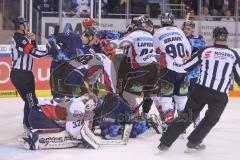 DEL - Eishockey - Saison 2019/20 - ERC Ingolstadt -  Eisbären Berlin - Sebastian Dahm Torwart (#32 Berlin) - #rauferei - Darin Olver (#40 ERCI) - Mike Collins (#13 ERCI) - Foto: Jürgen Meyer