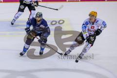Im Bild: Jerry D´Amigo (#9 ERC) und Patch Alber (#50 Bremerhafen)

Eishockey - Herren - DEL - Saison 2019/2020, Spiel 8 - 4.10.2019 -  ERC Ingolstadt - Fischtowns Pinguins - Foto: Ralf Lüger